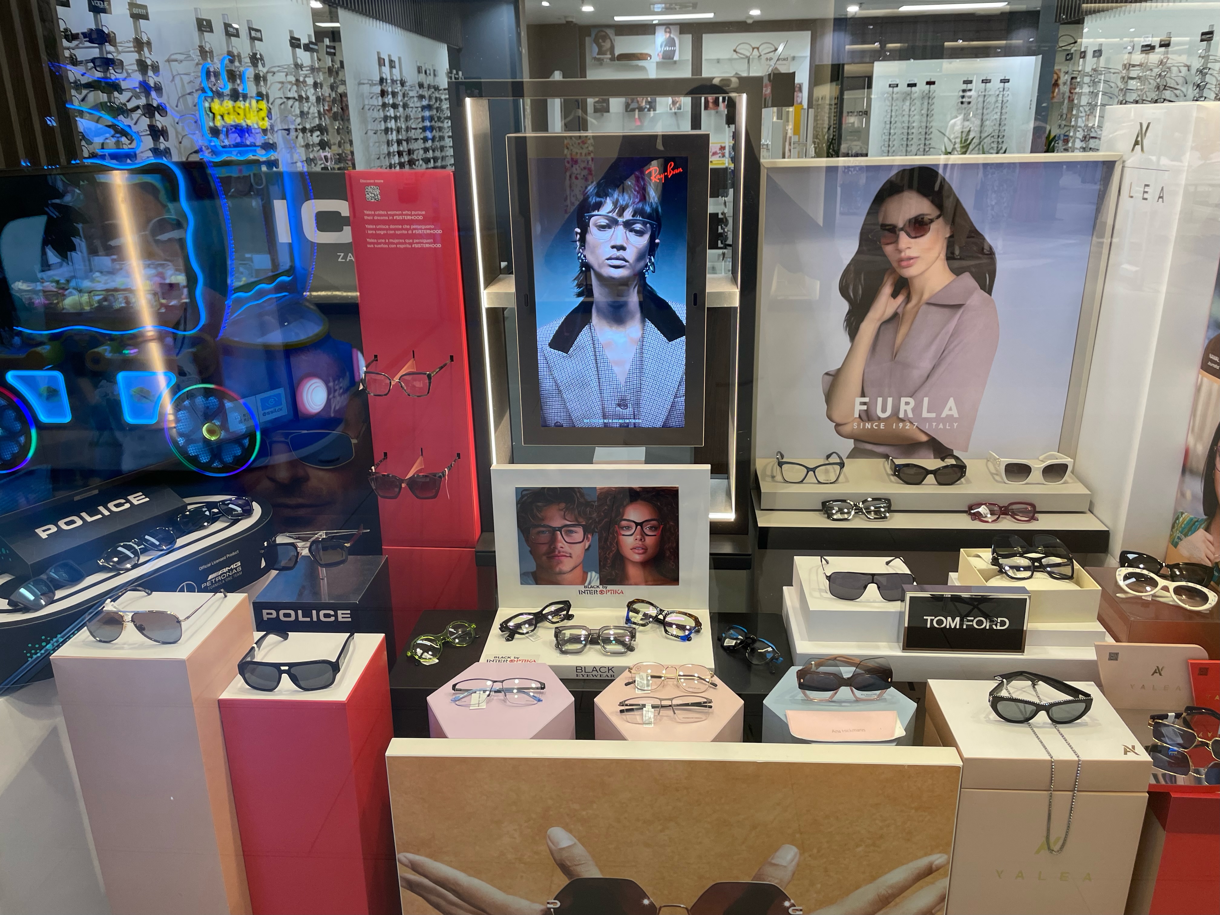 Korisnik s naočalama